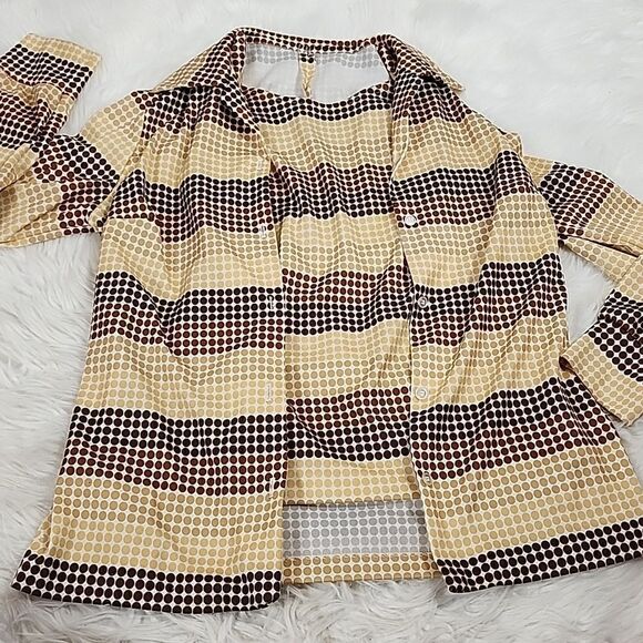 Vintage Dotted Sleeveless Shirt & Collared Shirt - Picture 1 of 8